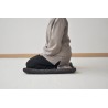 posture assise sur les genoux sur zafuton