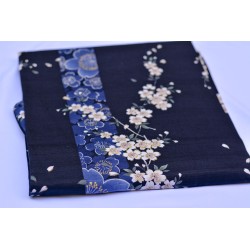 Kimono Yukata "Fleurs de pruniers" bleu nuit