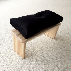 Banc de méditation avec coussin