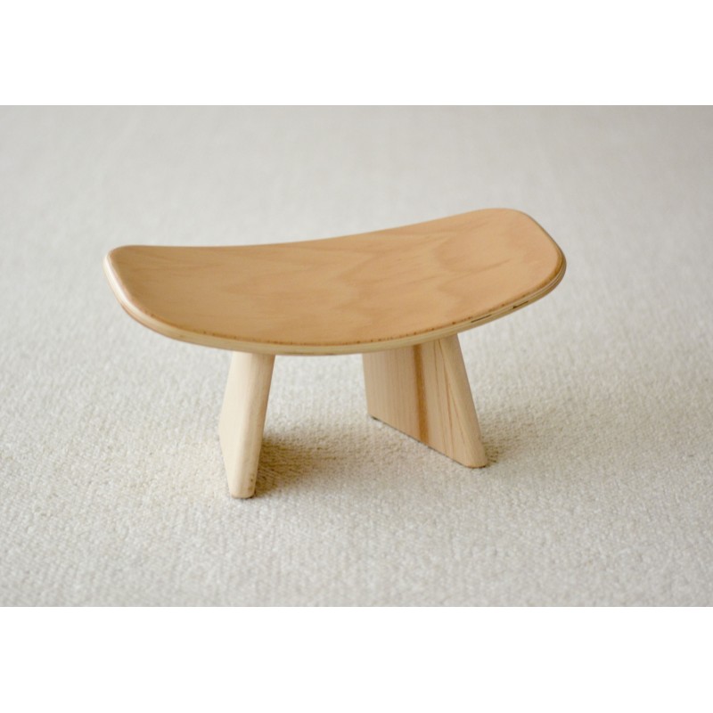 Banc de méditation incurvé en bois de pin Banc de méditation incurvé en bois de pin