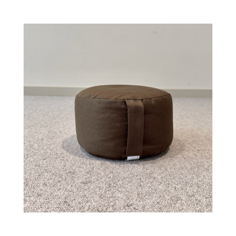 zafu en épeautre bio couleur marron foncé