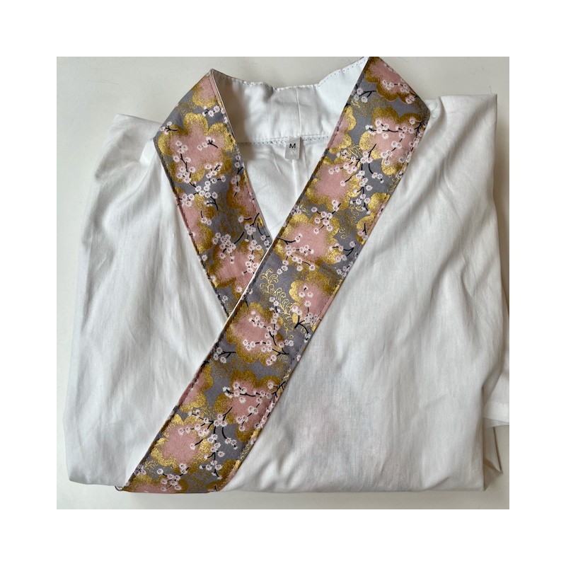 Veste blanche en coton avec tissu japonais fleurs