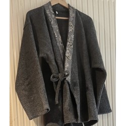 Veste en laine avec col en tissu japonais